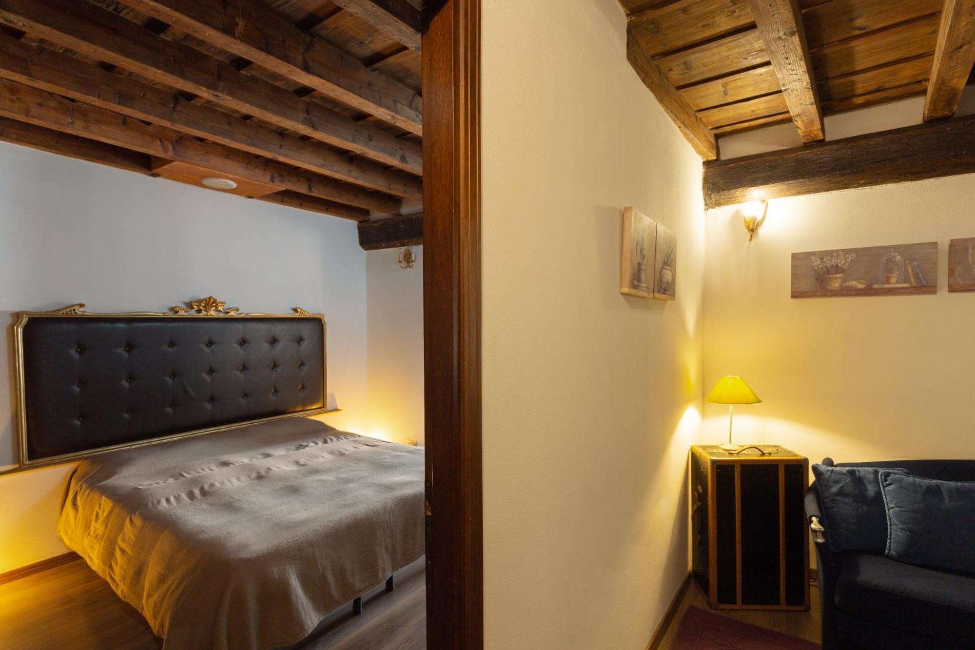 La Castellana Apartment Бергамо Екстериор снимка