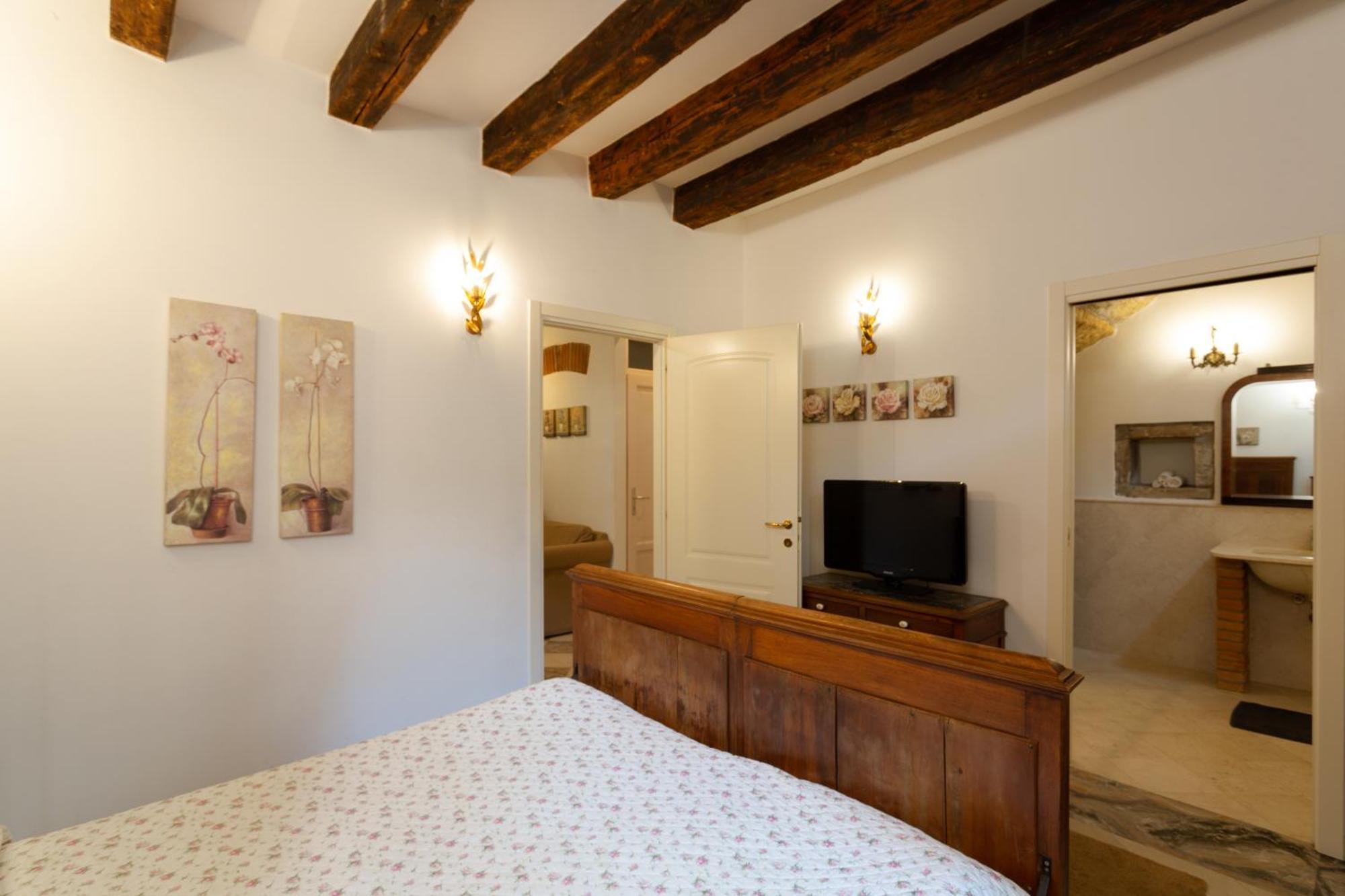 La Castellana Apartment Бергамо Екстериор снимка