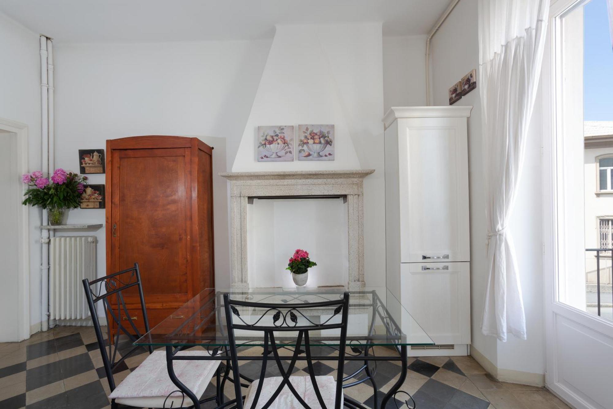 La Castellana Apartment Бергамо Екстериор снимка